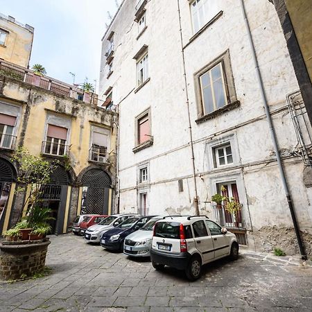 Via Atri 37 Apartment Napoli Bagian luar foto